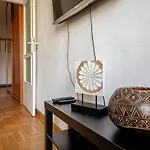 City Center & Old Town Cozy Flat #Smart Tv #Fast Wi-Fi #Metro